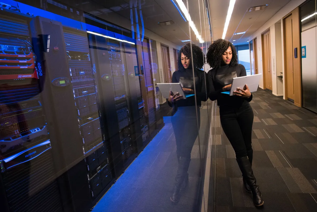 AI agent network managing software patches across cloud and on-prem