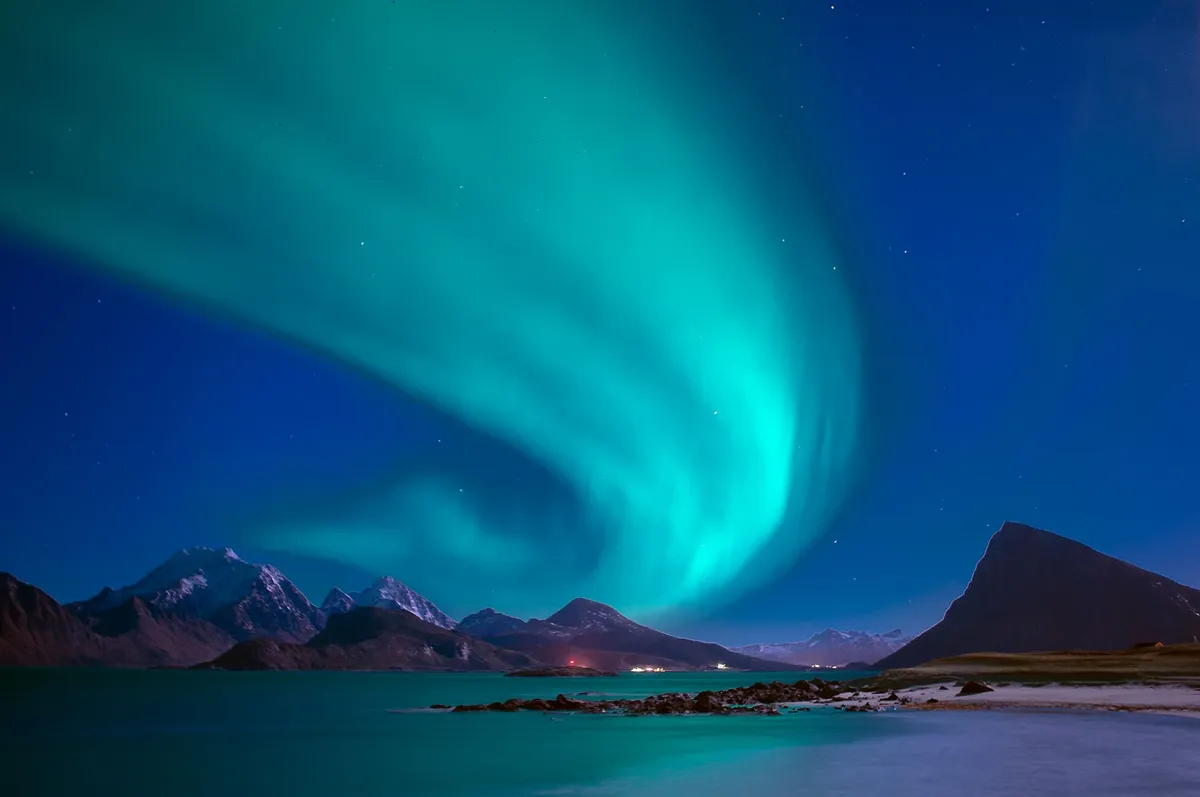 Arctic Circle Digital Nomadism: Building Connectivity in Greenland's Remote Towns