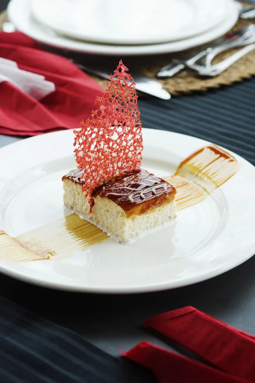 A modern foie gras and caramel pintxo with brioche and compote