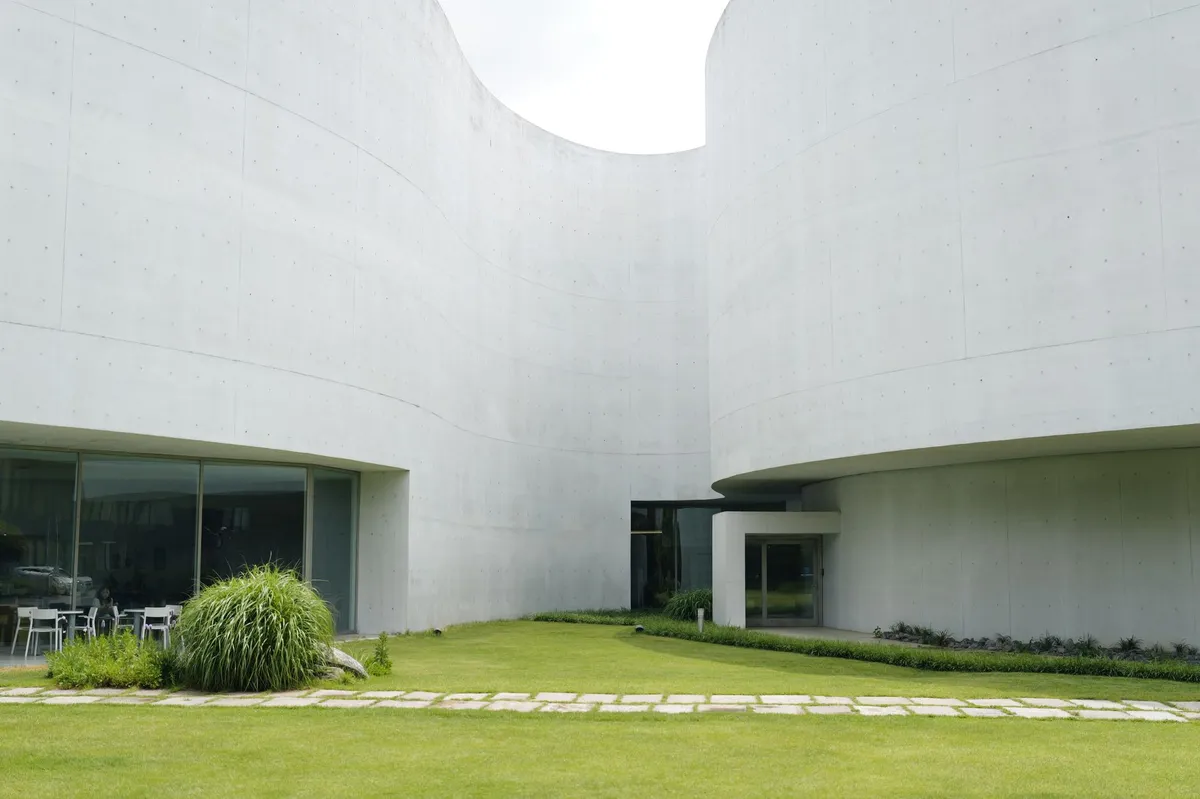 Tadao Ando concrete gallery