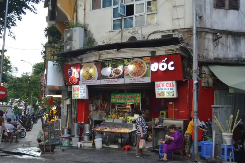 Bun Cha street scene