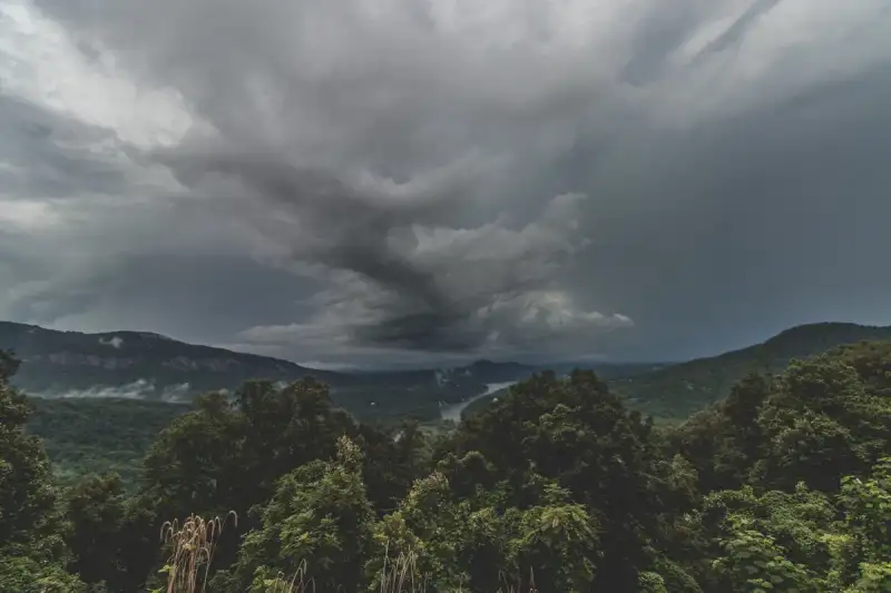 Majestätische Donnerwolken über dem Maracaibo-See