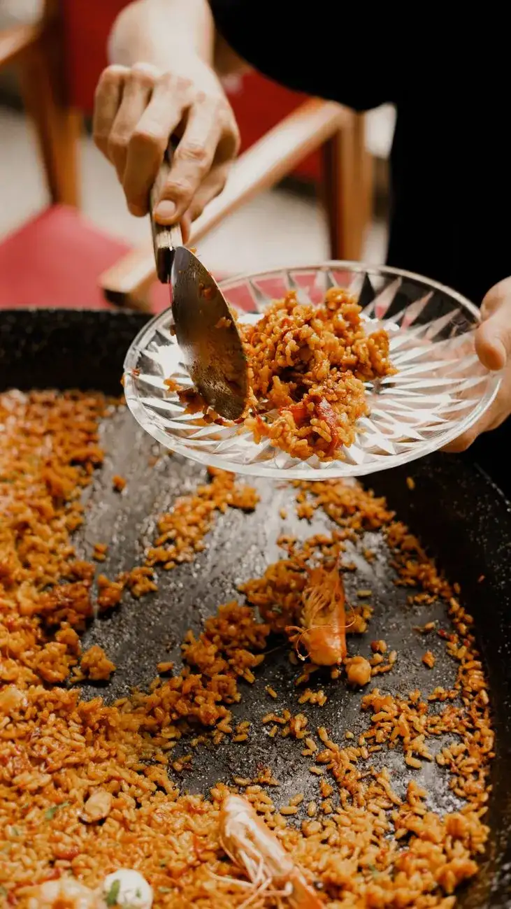 Das goldene Erbe von Valencia: Die Alchemie der Paella zwischen Tradition und Mythos