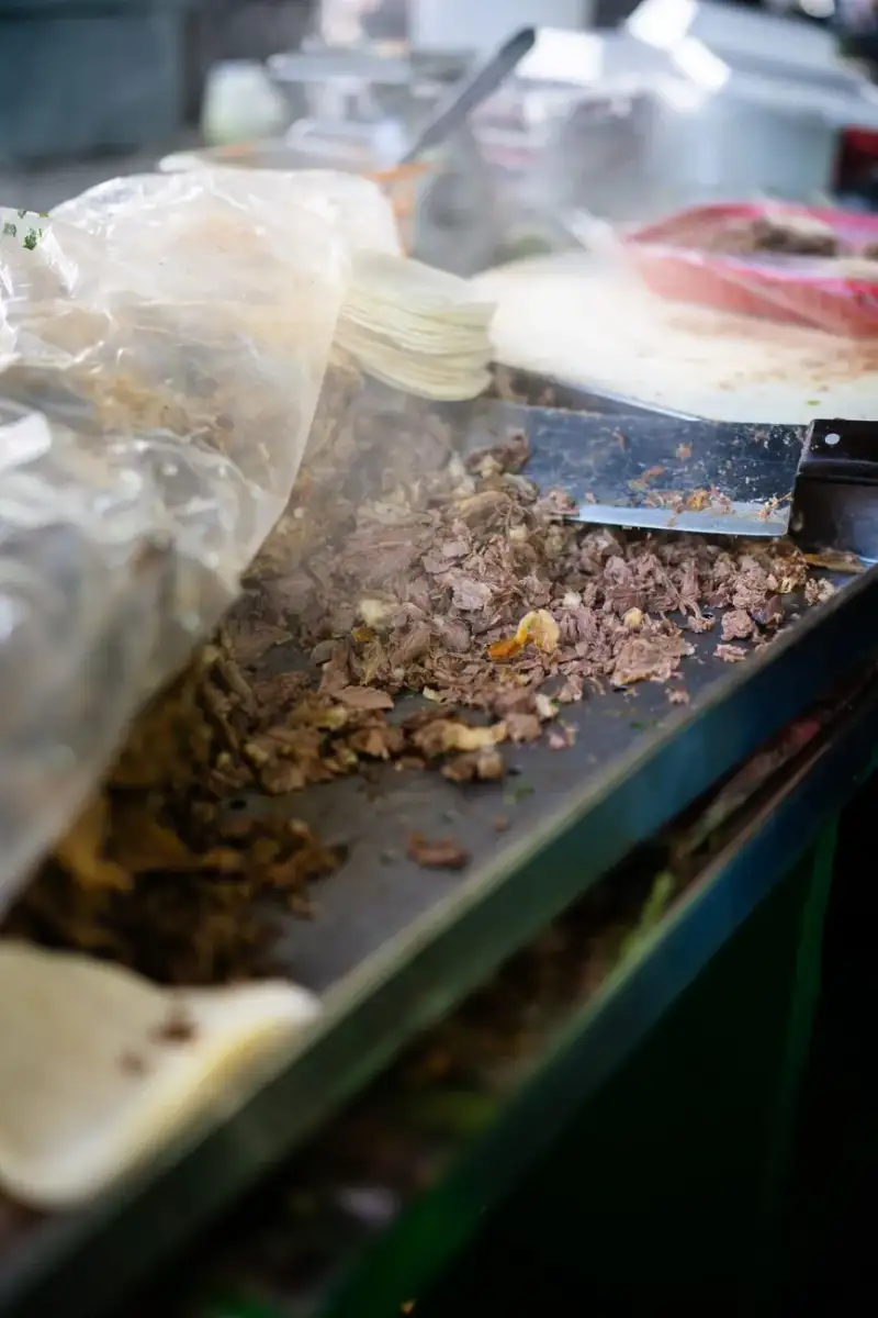 Der gefaltete Mythos: Eine kulinarische Odyssee durch die tiefgründige Welt des Tacos