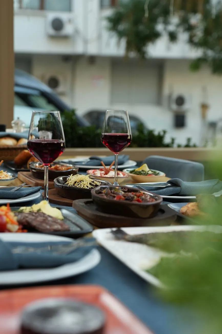 „Die Architektur des Geschmacks: Wie Gastronomie zur Wissenschaft der Zivilisation wurde“