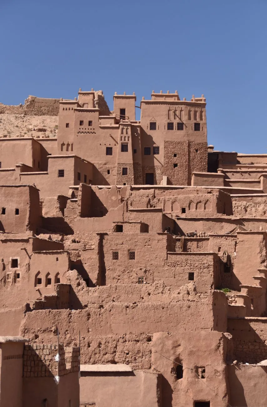 Ruins of an ancient fortress in the middle of the desert
