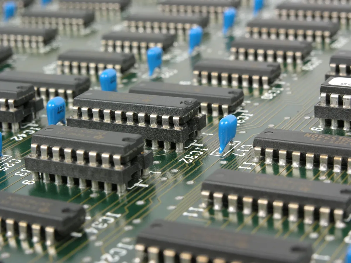 NAND fabrication cleanroom