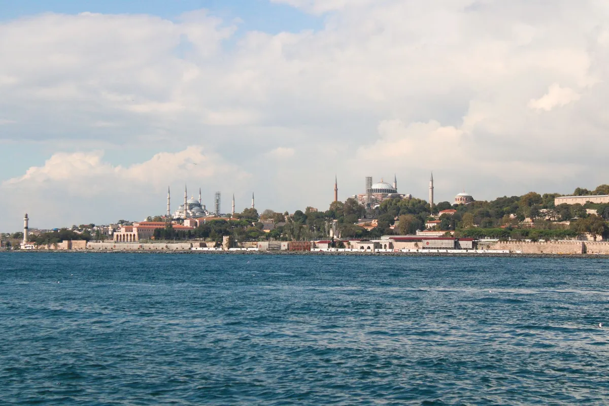 From Ancient Spice Routes to Modern Digital Nomad Havens: A Deep Dive into Istanbul’s Timeless Allure