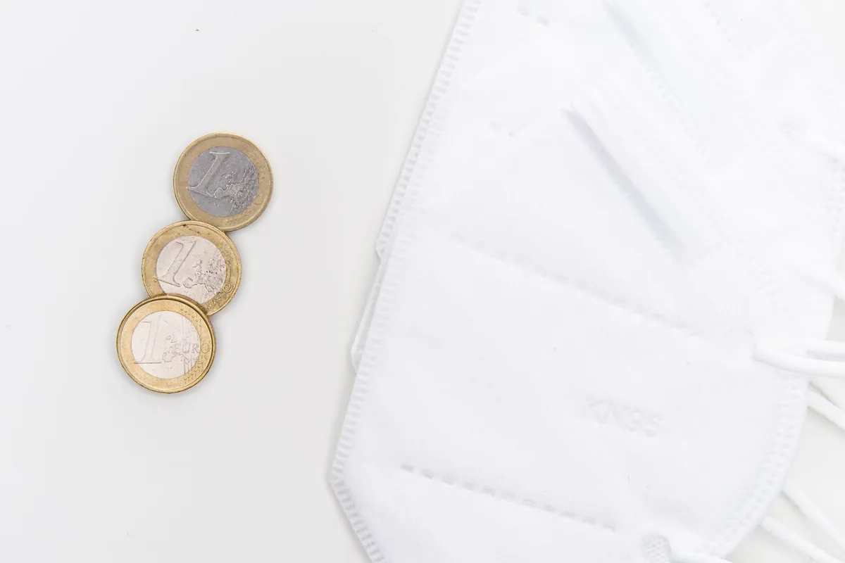 Healthcare cost savings from predictive wearables