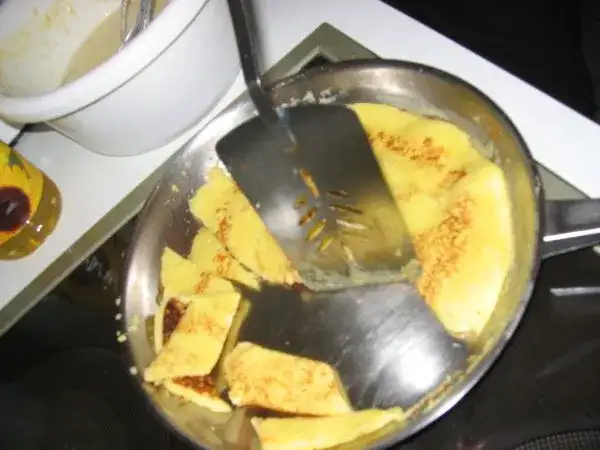 Der Kaiserschmarrn: Ein Meisterwerk aus zerrissenem Teig, kaiserlichen Legenden und purer Gemütlichkeit