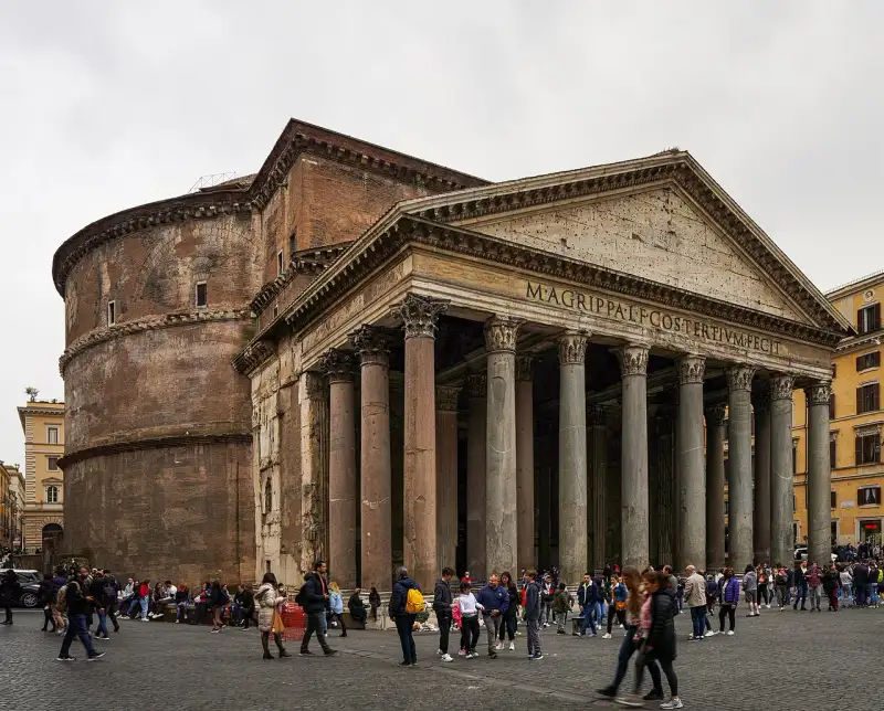 Il Pantheon: L'Occhio degli Dei