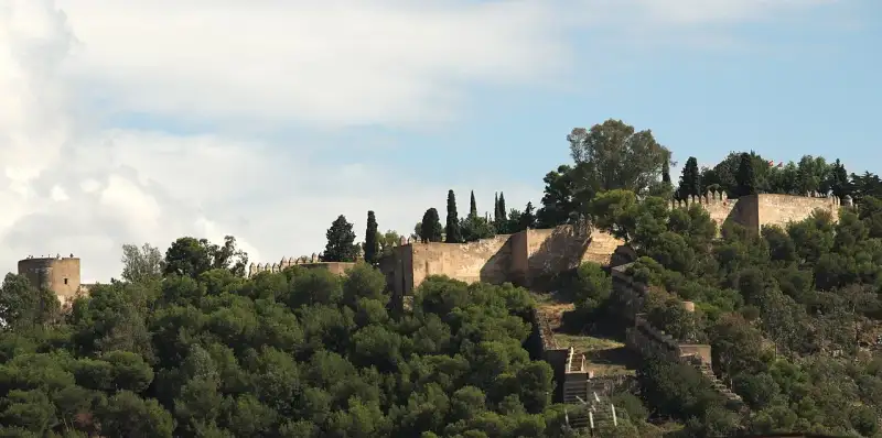 Castillo de Gibralfaro: El Guardián de Málaga