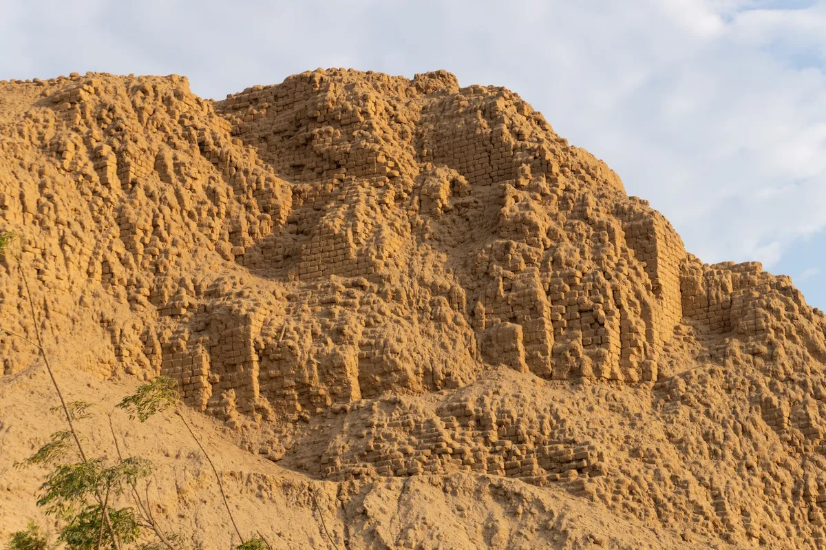 Mud‑Brick Horizons: Documenting the Architectural Soul of Djenné and Timbuktu