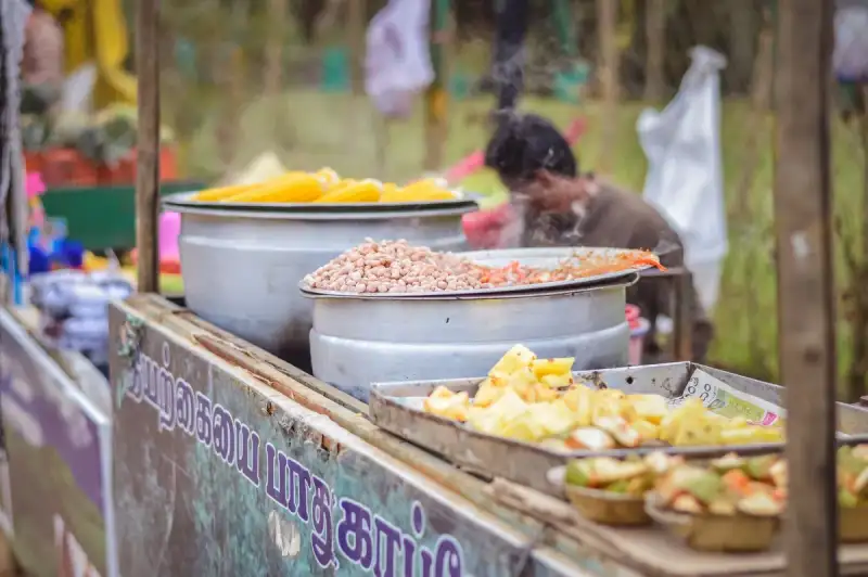 Pav Bhaji: A Symphony of Spices on the Tawa