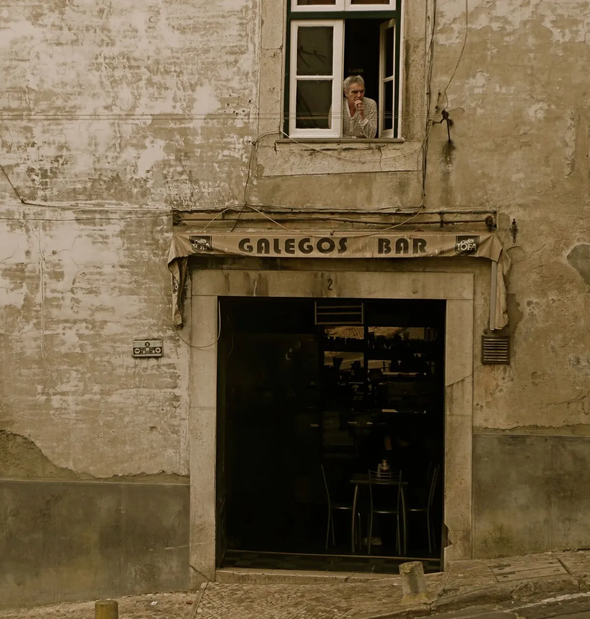 Fado singer in Alfama, Lisbon