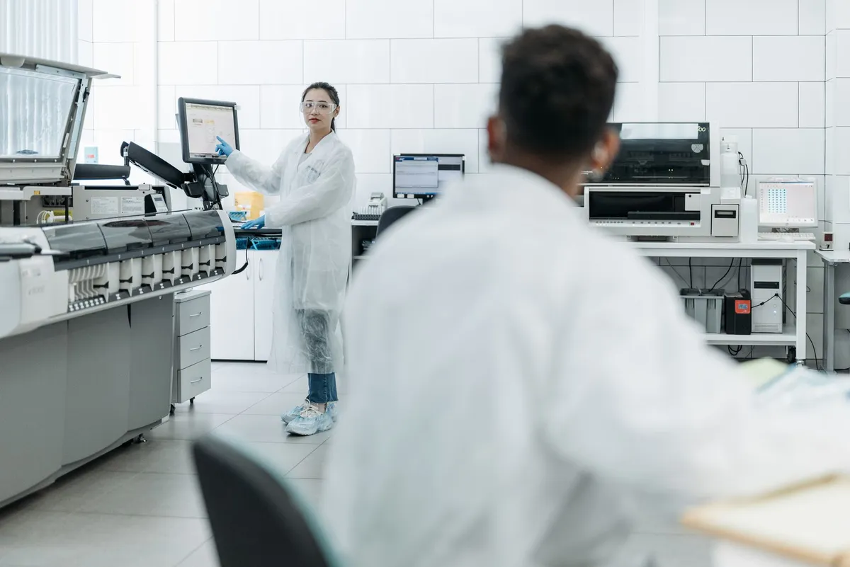 Quantum Machine Learning: Speeding Up AI with Quantum Algorithms