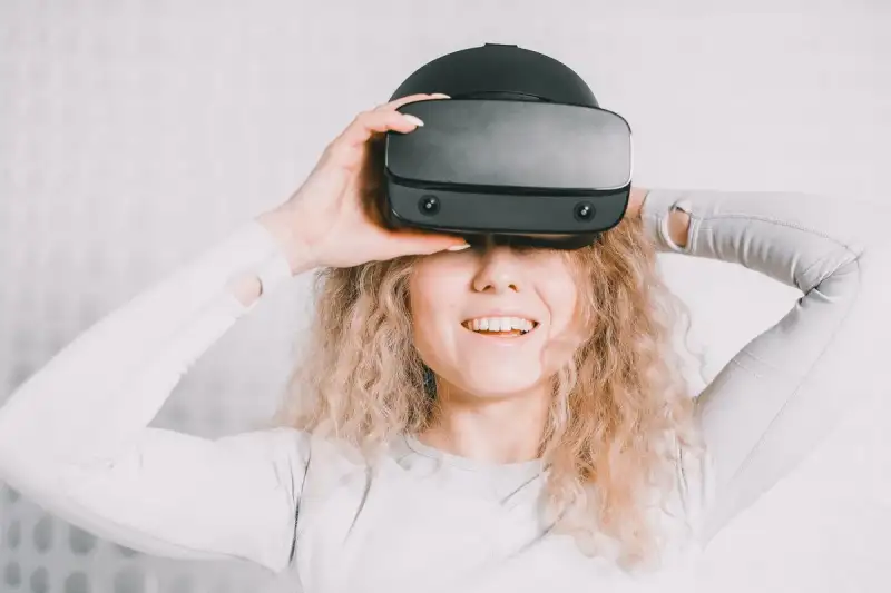 Revolutionizing Human-Computer Interaction: A Deep Dive into Extended Reality (XR) Hardware Innovations