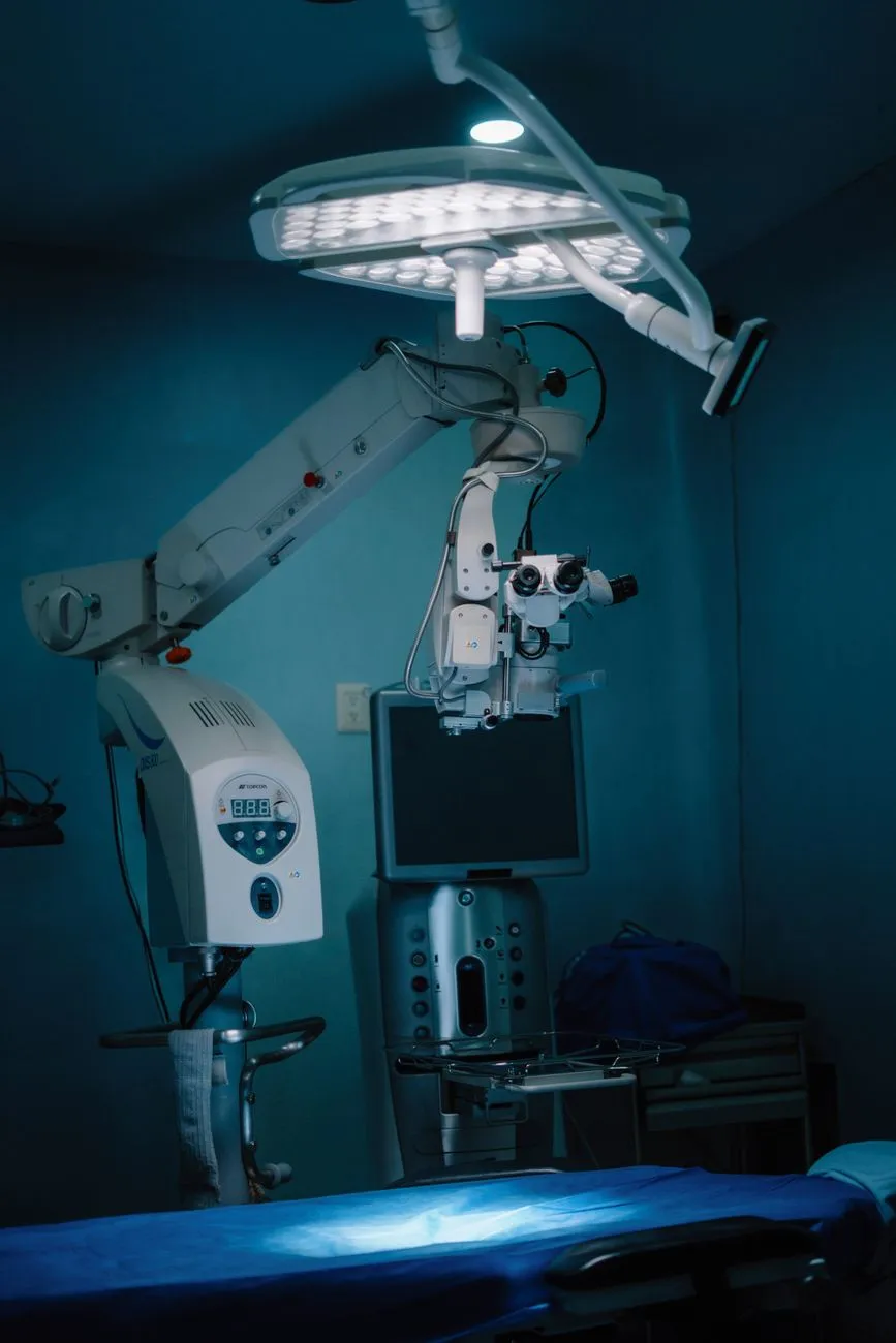 Haptic interface in a clinical laboratory setting