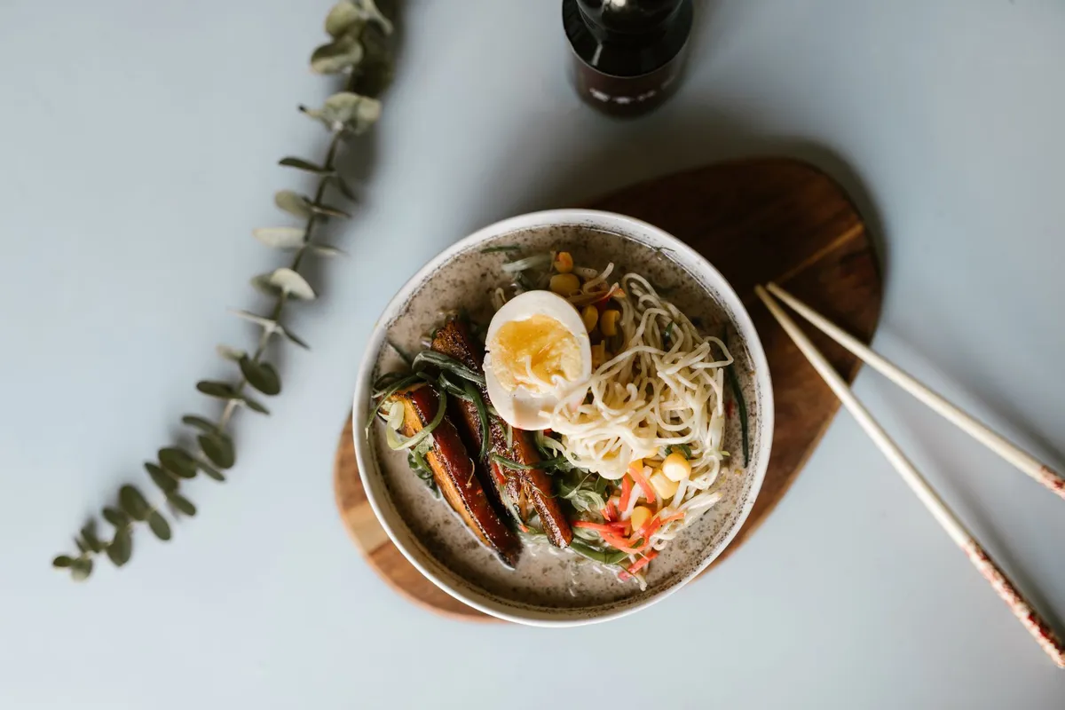 The Fifth Dimension of Flavor: How a Bowl of Seaweed Broth Rewrote the History of Taste
