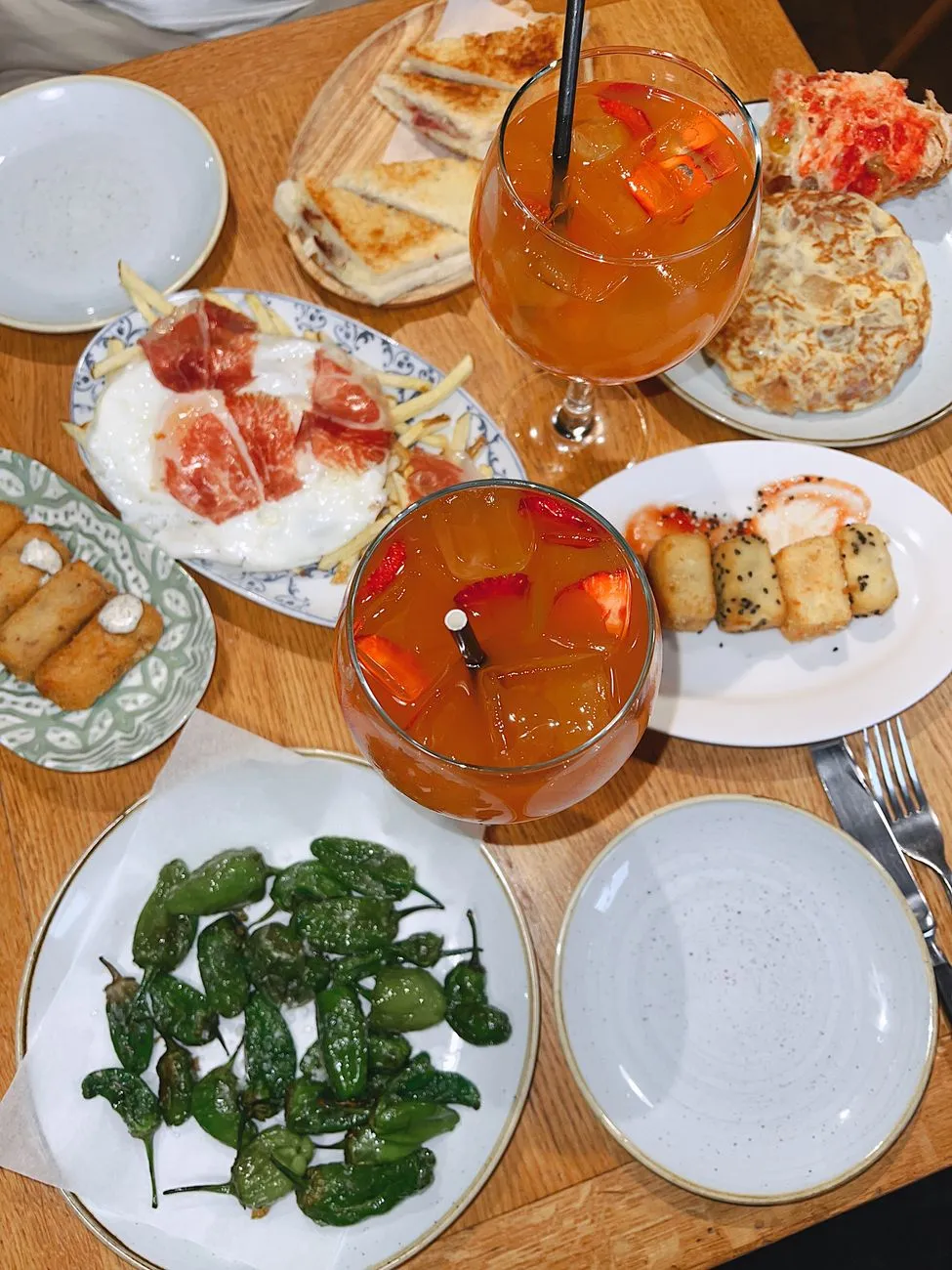 The Ultimate Guide to Spanish Tapas: Recipes and Regional Variations