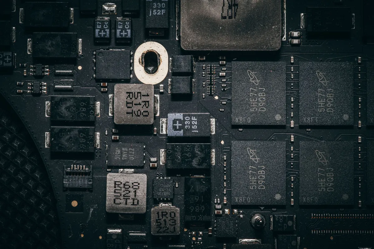 Unlocking the Future of Intelligent Computing: A Comprehensive Guide to Quantum Computing & AI